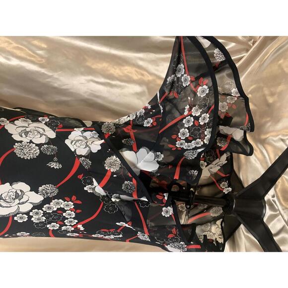 Vintage Trixxi Multi-Layered Dark Romantic Floral Maxi Dress - Picture 3 of 9